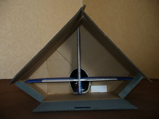 klikn�te pro zobrazen� p�vodn�ho obr�zku
 ============== 
Zadn� vstup pro trup letadla
