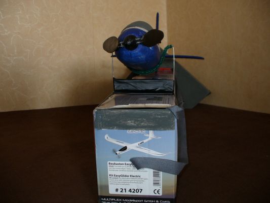 klikn�te pro zobrazen� p�vodn�ho obr�zku
 ============== 
Vestav�n� stoj�nek na parkov�n� letadla na leti�ti
